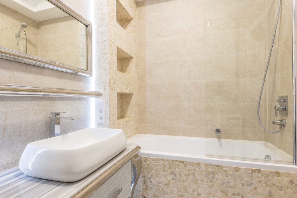 aprende como limpiar de forma eficiente tus muebles lacados mate y mantenerlos en perfecto estado