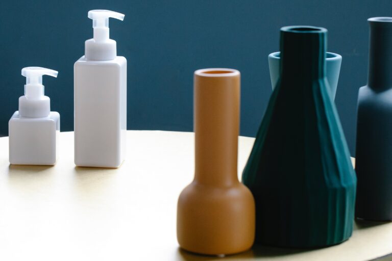 como limpiar los agujeros de los pendientes de forma facil y efectiva para mantener su brillo y evitar infecciones