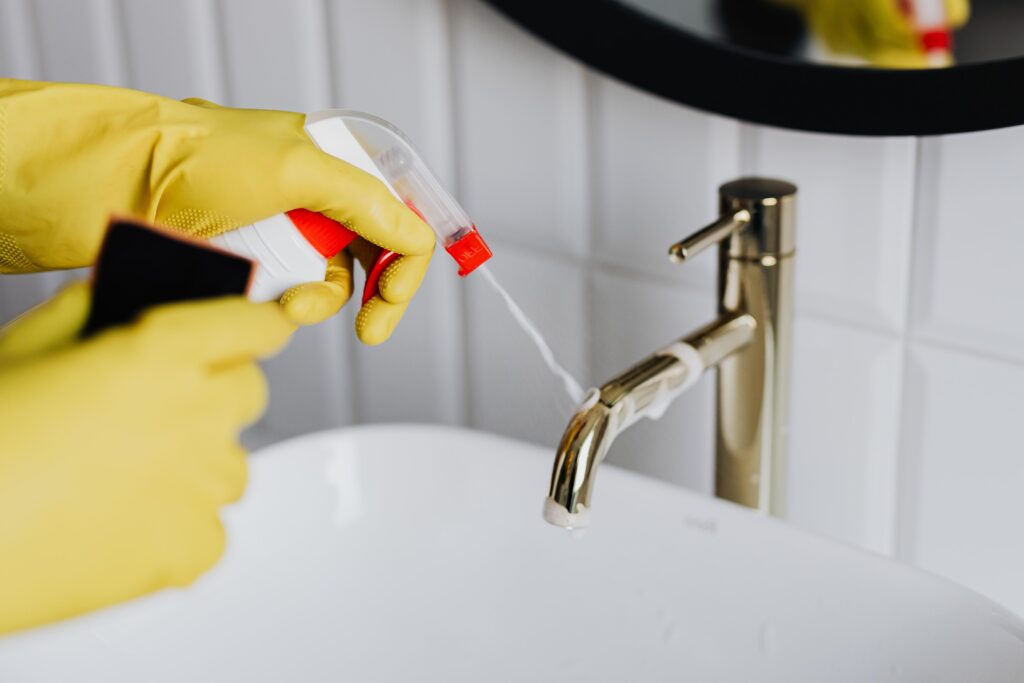 como limpiar y desinfectar eficazmente un colchon con moho consejos y trucos de experto en limpieza y cuidado del hogar