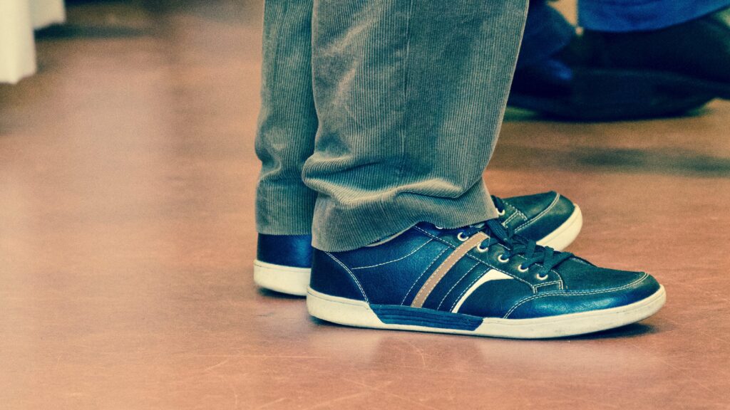 como limpiar y restaurar tus zapatillas de cuero de forma facil y efectiva