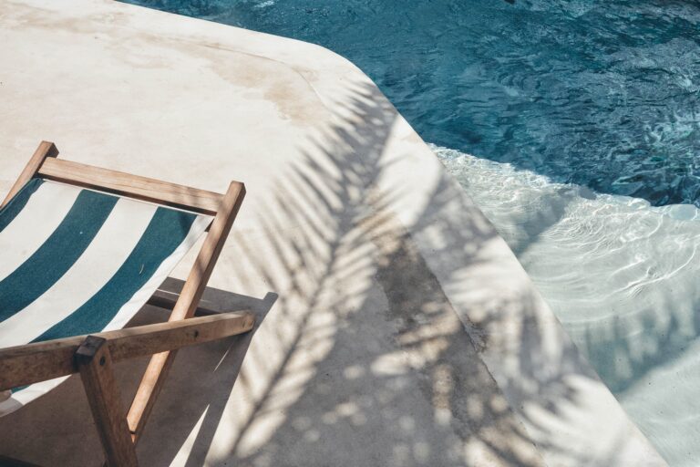 consejos efectivos para evitar la evaporacion del agua de tu piscina