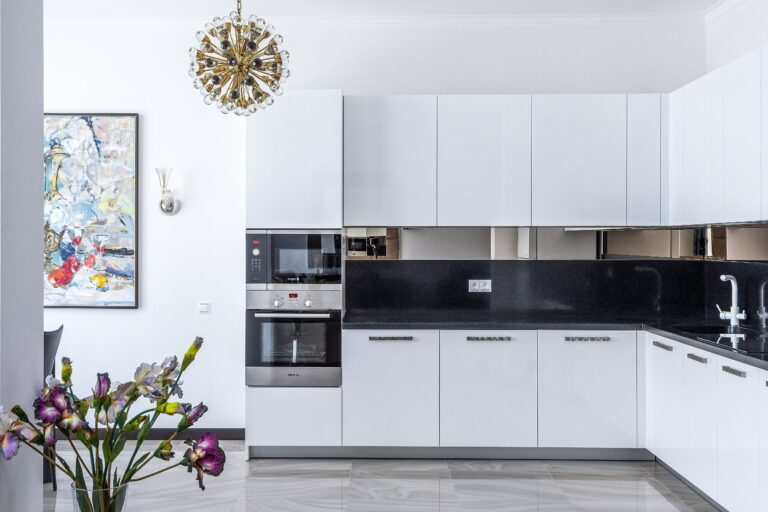 descubre como limpiar de manera eficiente un horno pirolitico balay y manten tu cocina impecablemente limpia