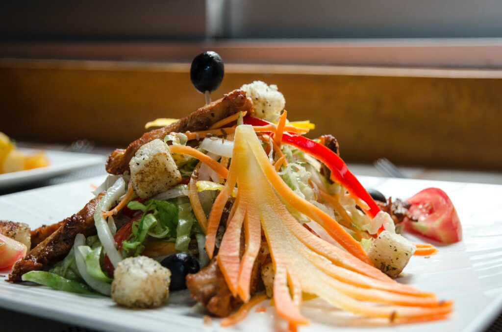 descubre las deliciosas opciones para acompanar tus pinchos de pollo y sorprende a tus invitados