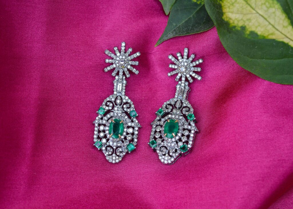 descubre los mejores trucos para limpiar los pendientes de plata y lucir siempre impecable