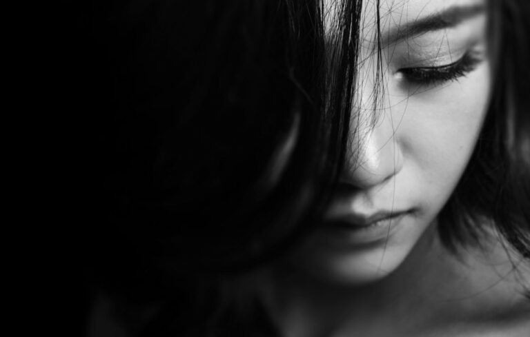 descubre los motivos de por que estoy triste y como superar esta situacion