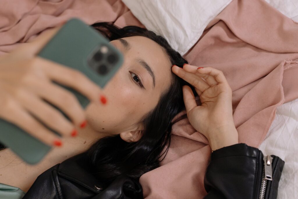 guia rapida para limpiar tu chaqueta de cuero con nivea la solucion perfecta para mantenerla como nueva