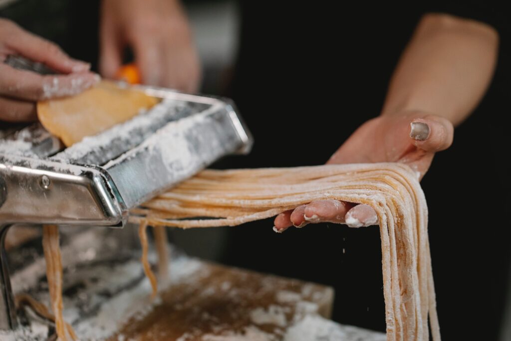 que cocinar en la primera cita exquisitas y sencillas recetas para impresionar a tu pareja