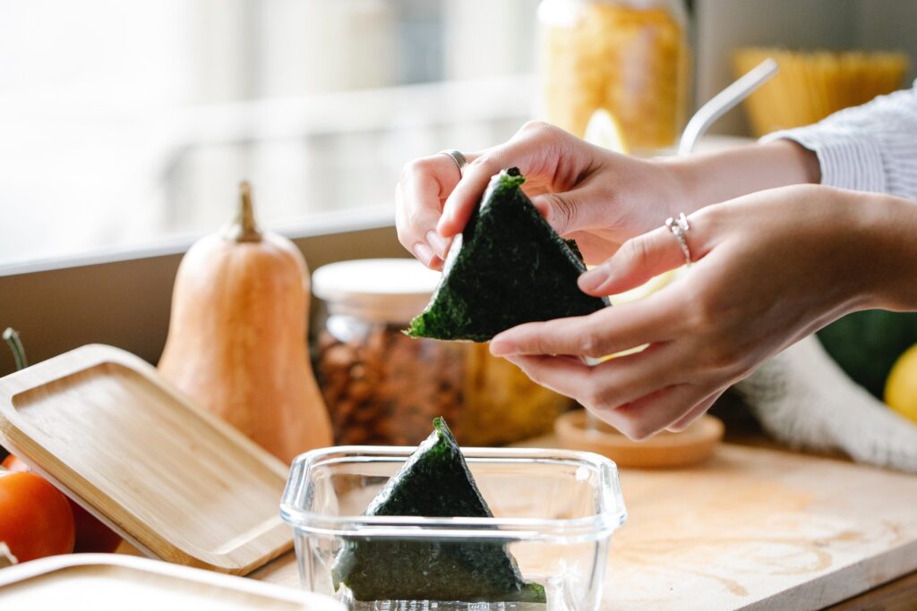 que cocinar en una olla de barro deliciosas recetas y consejos para aprovechar al maximo este tradicional utensilio culinario